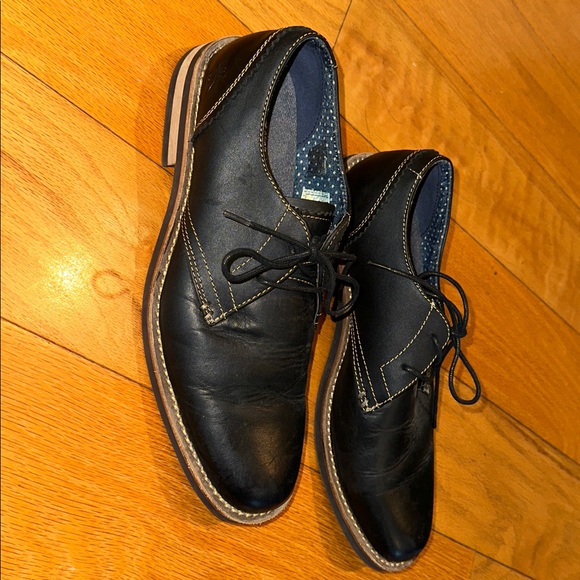 Elegant Black Leather Oxfords by [Brand]